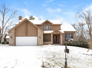 5004 Lake Dawnwood Dr, Johnsburg, IL 60051