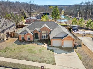 3925 Amberwood St, Springdale, AR 72762