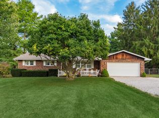 6190 Douglas Dr, Canal Winchester, OH 43110