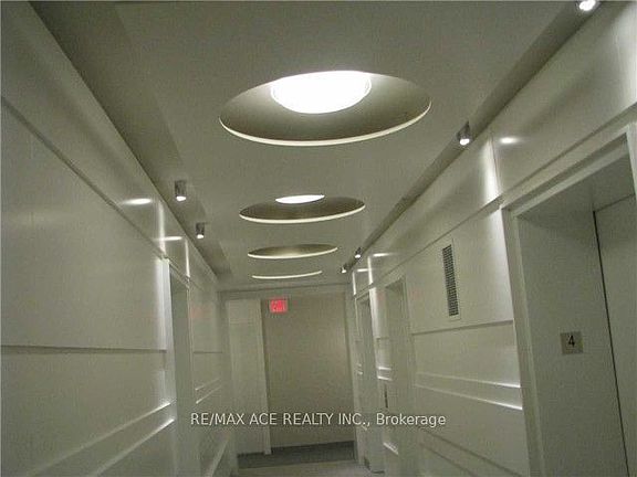 3rd image of 12 York St #404