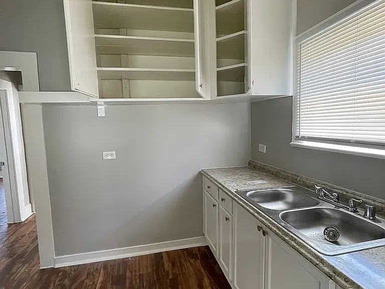 1503 Link Ave — Photo 6