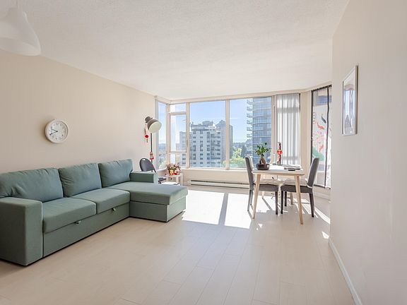 5th image of 4689 Hazel St #1202