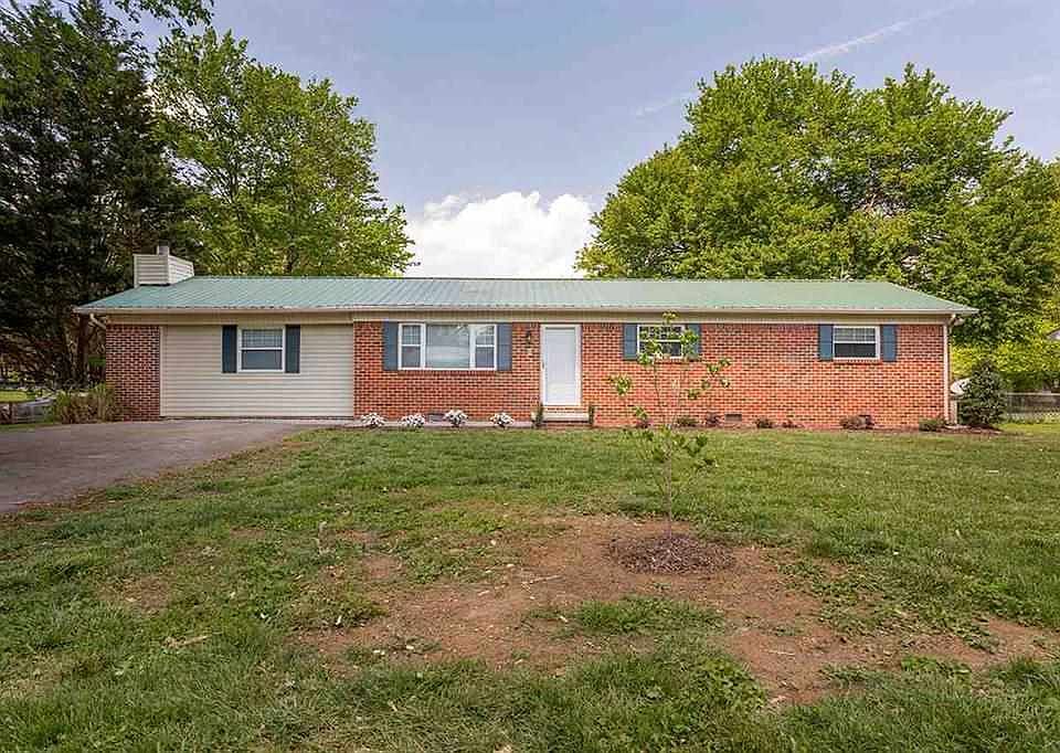 1st image of 3935 Laurel Dr NW