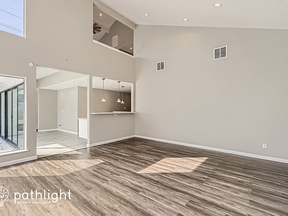 2nd image of 2532 Country Club Dr