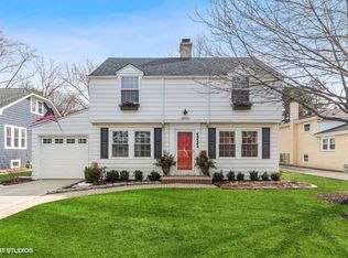 111 S Chestnut Ave, Arlington Heights, IL 60005