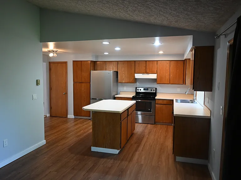 2416 SE Blairmont Dr — Photo 15
