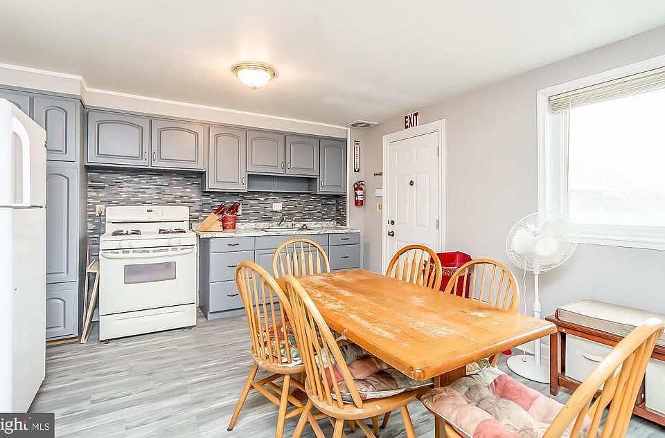 1st image of 4859 Bowland Ave