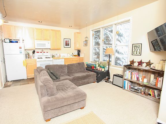 5th image of 629 W Colorado Ave #A