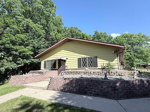 2nd image of 50050 Leek Lake Dr