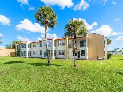 203 Golden River Drive, West Palm Beach, FL, 33411
