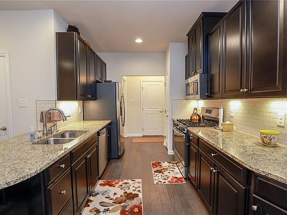4th image of 7968 Wistar Woods Ct