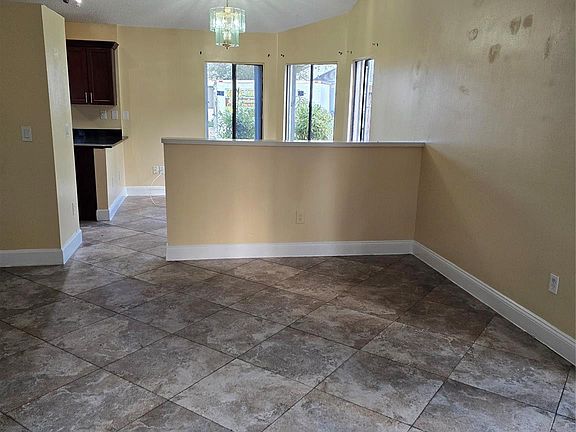5th image of 809 E Palm Run Drive