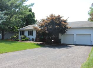 1 Ackerson Ave, Pequannock, NJ 07440