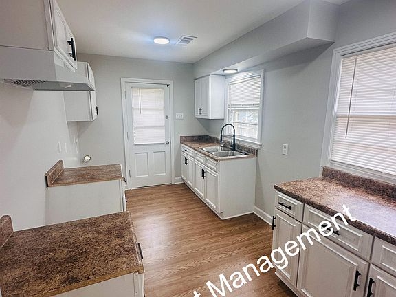 5th image of 4678 Lynn Rd