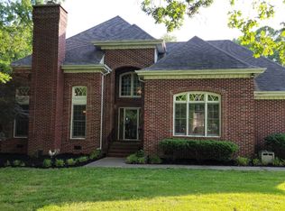 106 Blantonwood Dr, Tullahoma, TN 37388