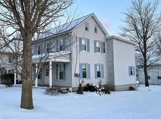 996 W Main St, New Holland, PA 17557