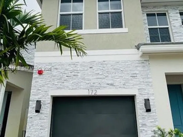 172 SW 171st Ln #Townhouse 172 — Photo 12