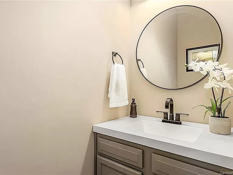223 S Torrence St #35 — Photo 4