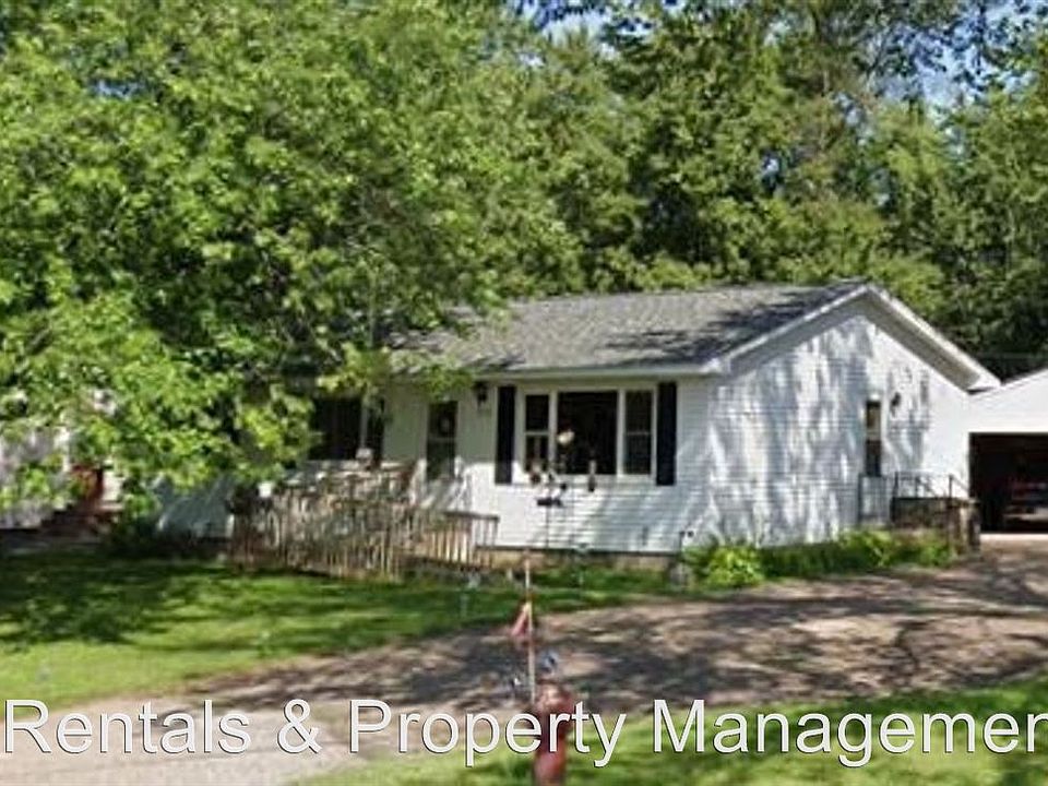 2nd image of 3232 Lilac St