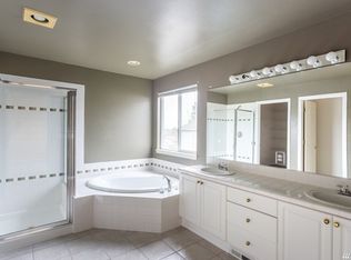 3929 149th Pl SW, Lynnwood, WA 98087