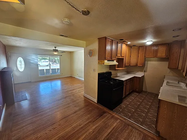5404 Grant Avenue - Single Family Home — Photo 3