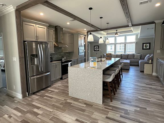 4th image of 2740 Pier Dr #5031