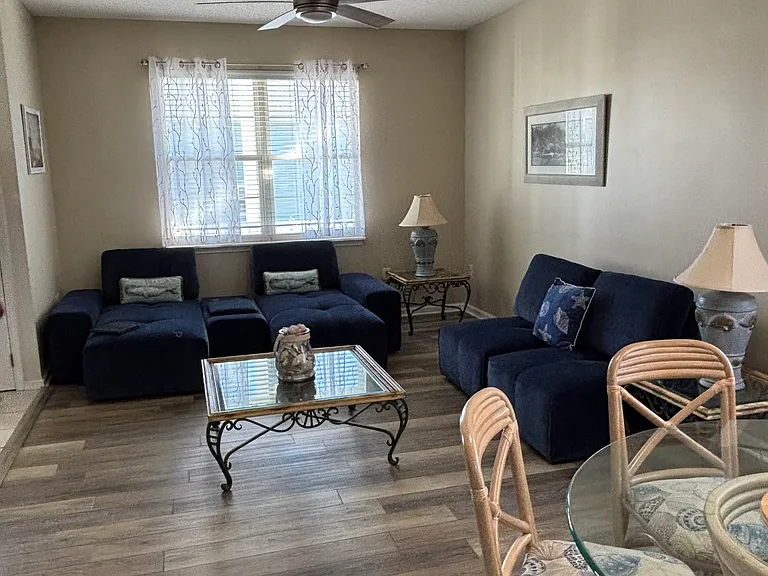 4612 Surf St #2 — Photo 6