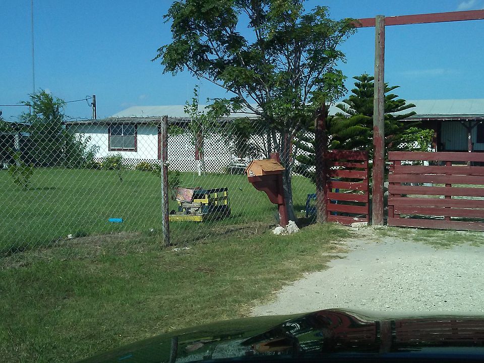 2nd image of N Santa Maria St