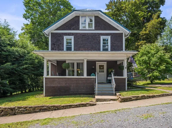 199 N Barnett St, Brookville, PA 15825