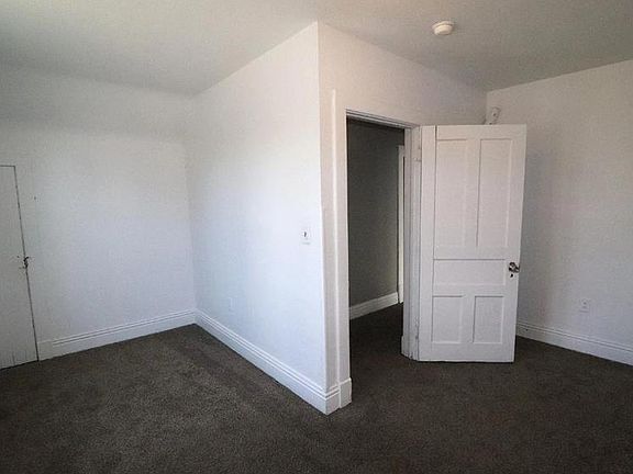 5th image of 826 N C St