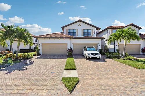 1622 Oceania Dr S #101 Photo 1