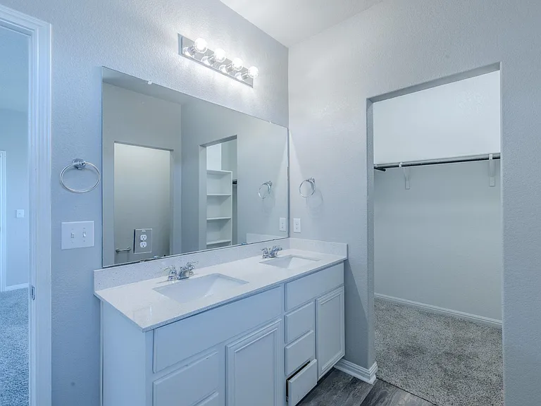 225 Baum Dr — Photo 12