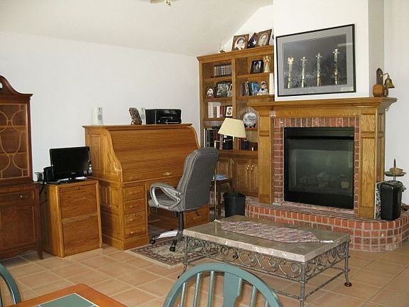 look thru fireplace in 2nd living area