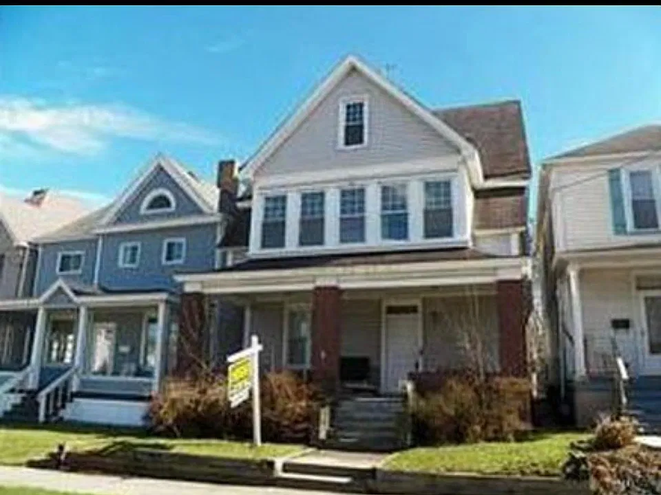 198 Franklin Ave