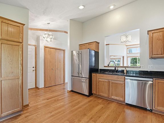 3rd image of 1235 Langewood Dr