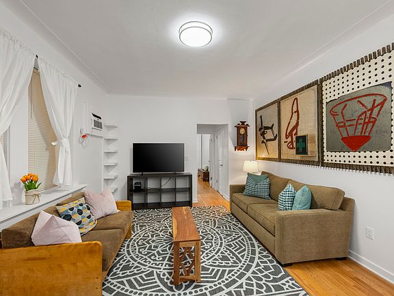 5th image of 6015 Kennedy Blvd E #5A