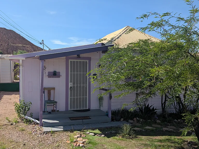 70 Pittsburg Ave — Photo 17