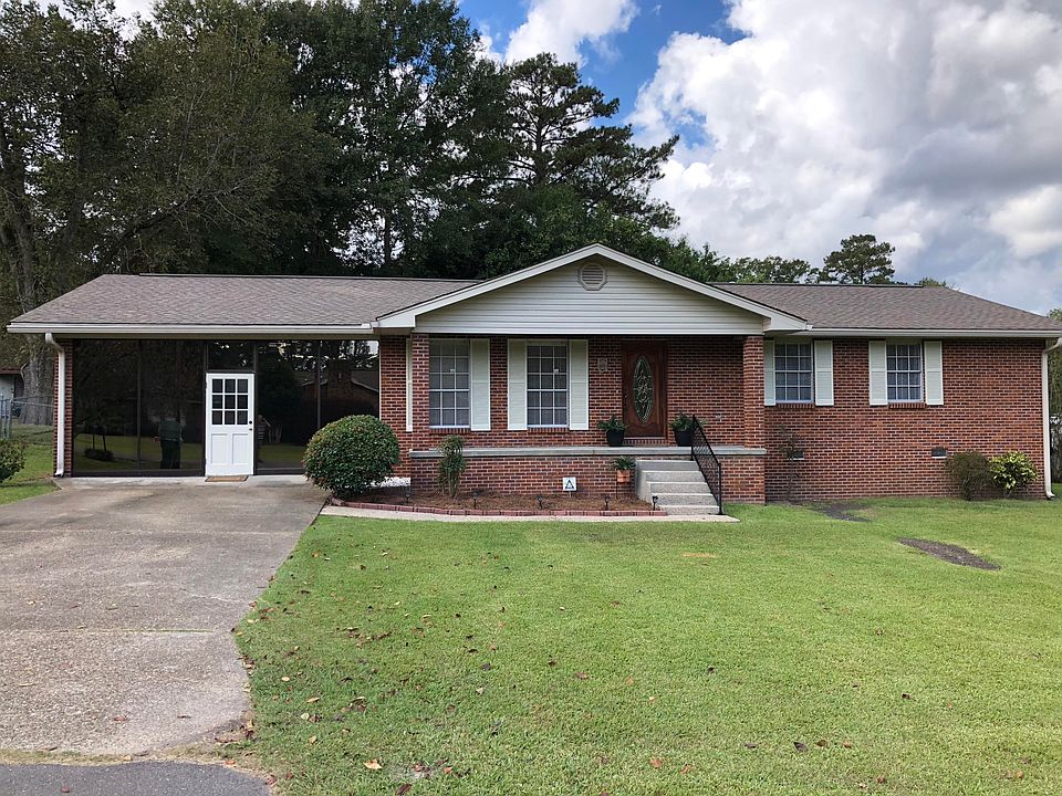 1st image of 804 N 30th Ave