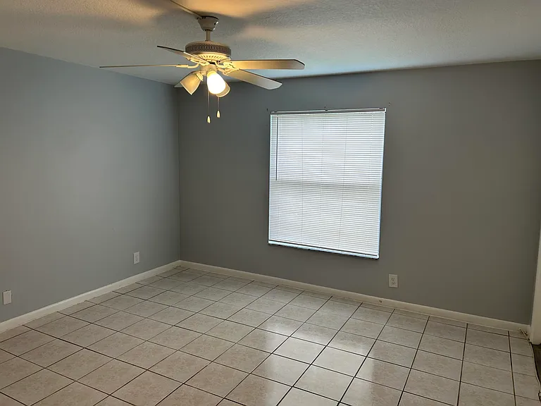 890 N Federal Hwy #102 — Photo 4