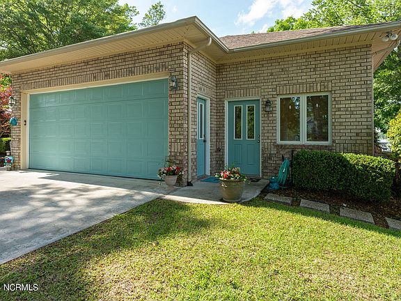 4th image of 903 Chadwick Shores Drive