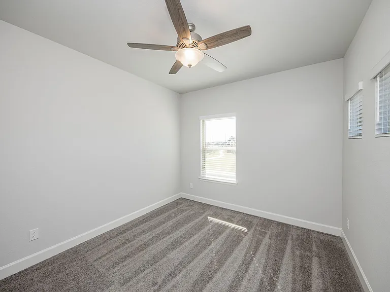 29819 Breezy Pines Loop — Photo 47