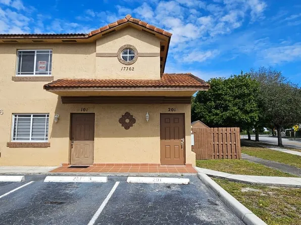 17362 NW 74th Ave #201-0, Hialeah, FL 33015