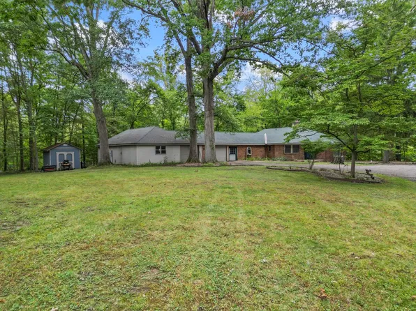 830 W Dogwood Dr, Columbia City, IN 46725