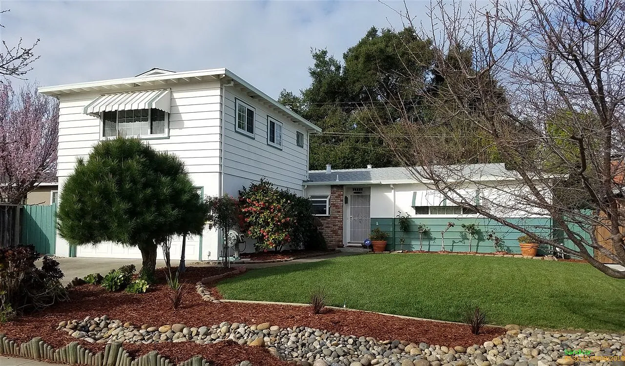 1331 Vernal Dr photo 1