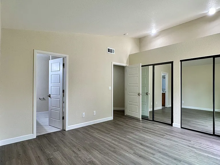 9320 Trenholm Dr — Photo 11