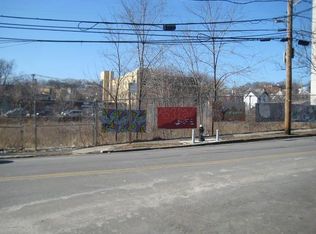 124 Central Ave, Staten Island, NY 10301