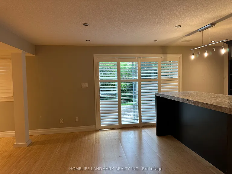 388 Berryhill Dr — Photo 19