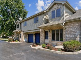 7047 100th St, Chicago Ridge, IL 60415