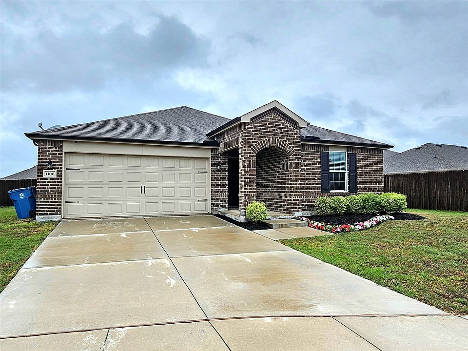 1st image of 1100 Brazoria Dr