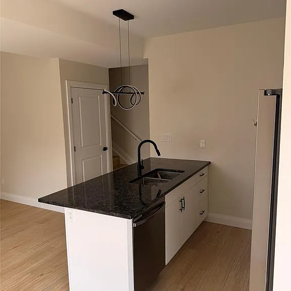 2936 Langlois Ave — Photo 6